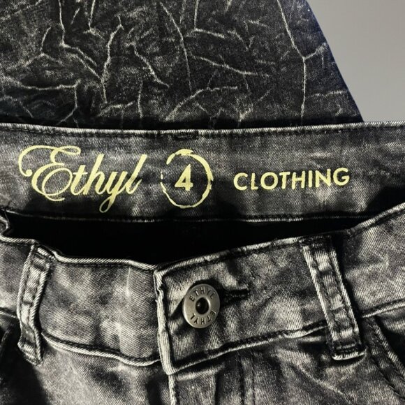 Ethyl Clothing High Rise Wrinkle Acid Wash Skinny Jeans Size 4 - Picture 7 of 9